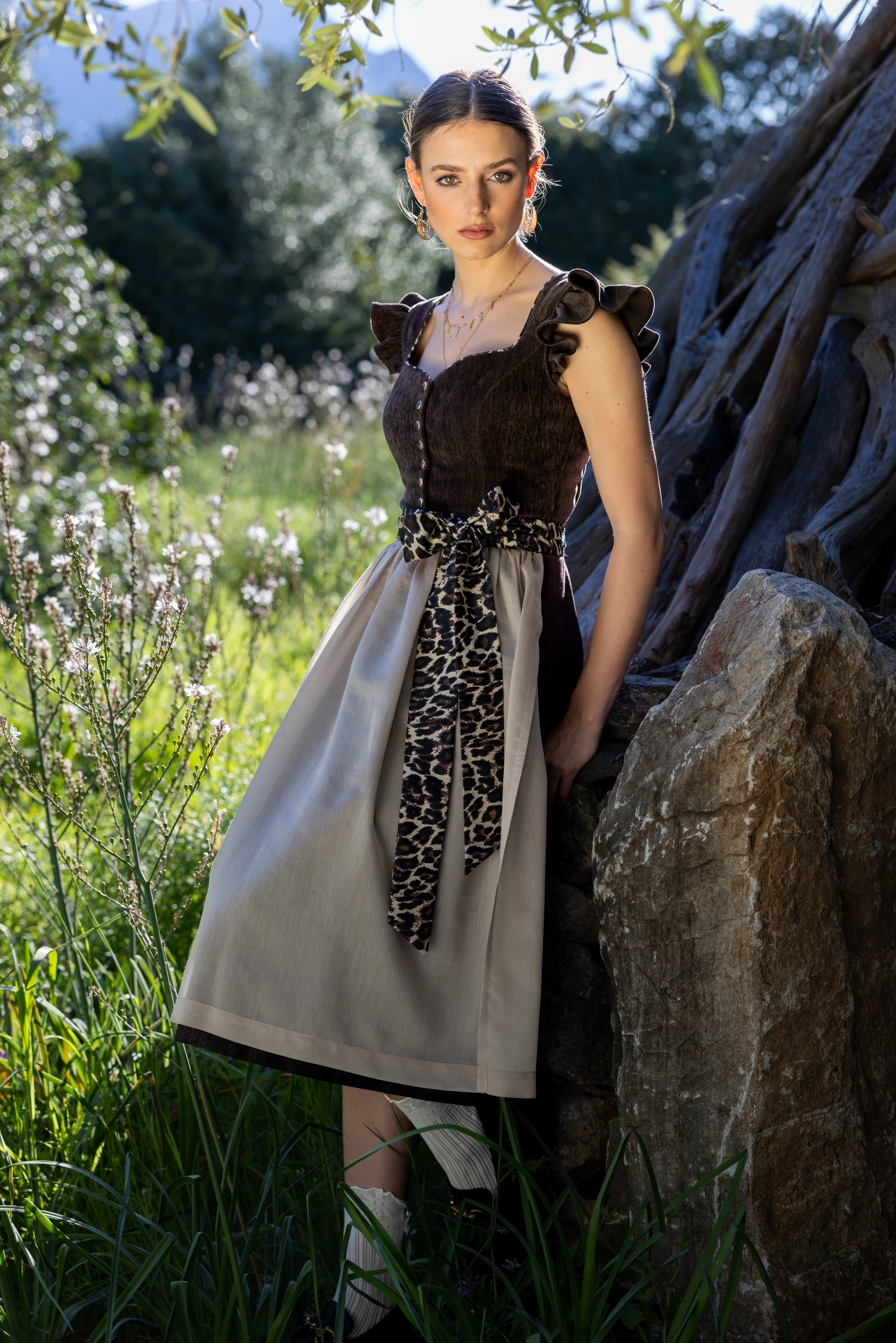 Marjo Dirndl braun Leo